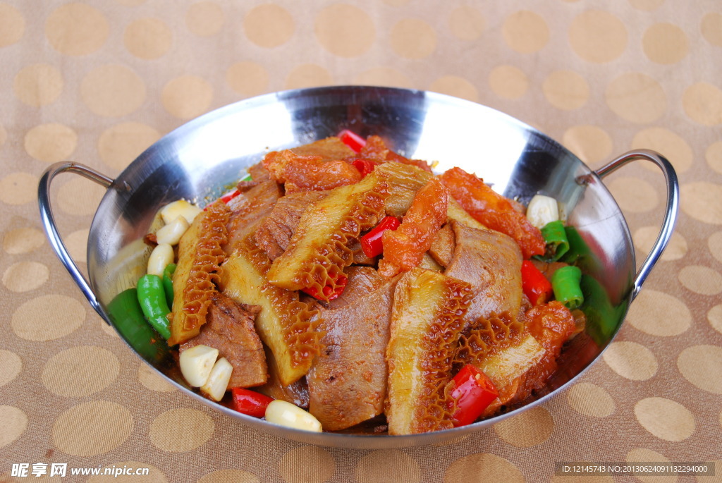 干锅牛杂