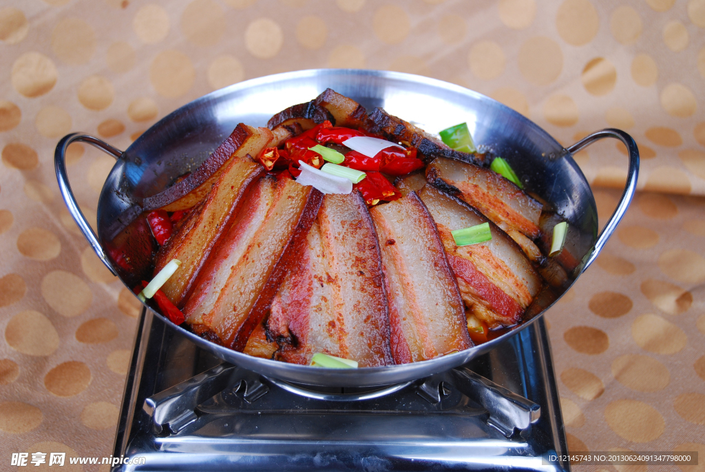 干锅腊肉