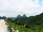 蓝天白云 山岭