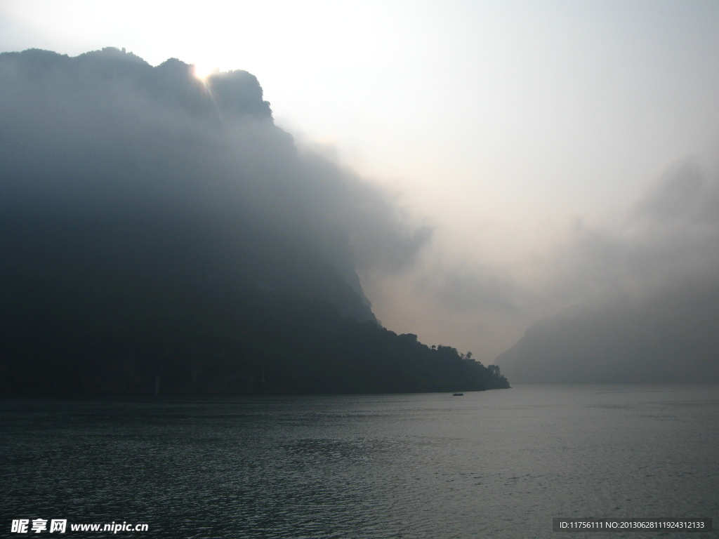 长江西陵峡风光