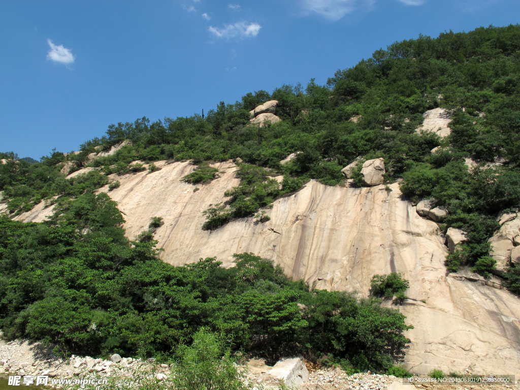 河南鲁山平沟