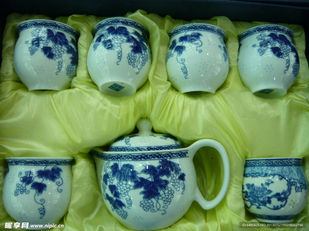 青花葡萄功夫茶具