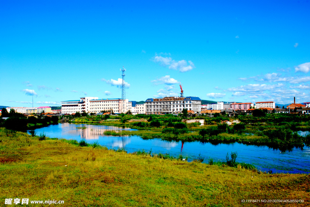 南坝北部夏日风景