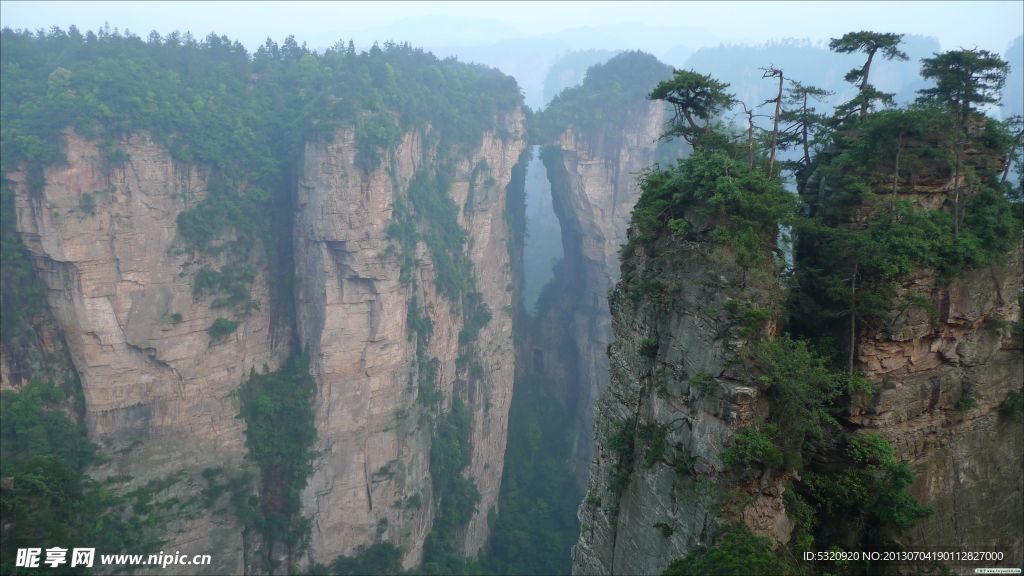 山峰