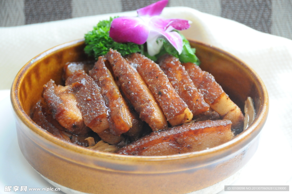 菜干扣肉