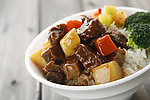 浇汁牛肉 盖饭