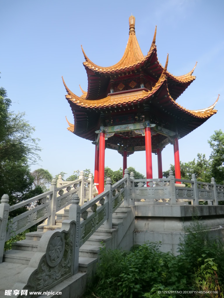 亭台楼阁
