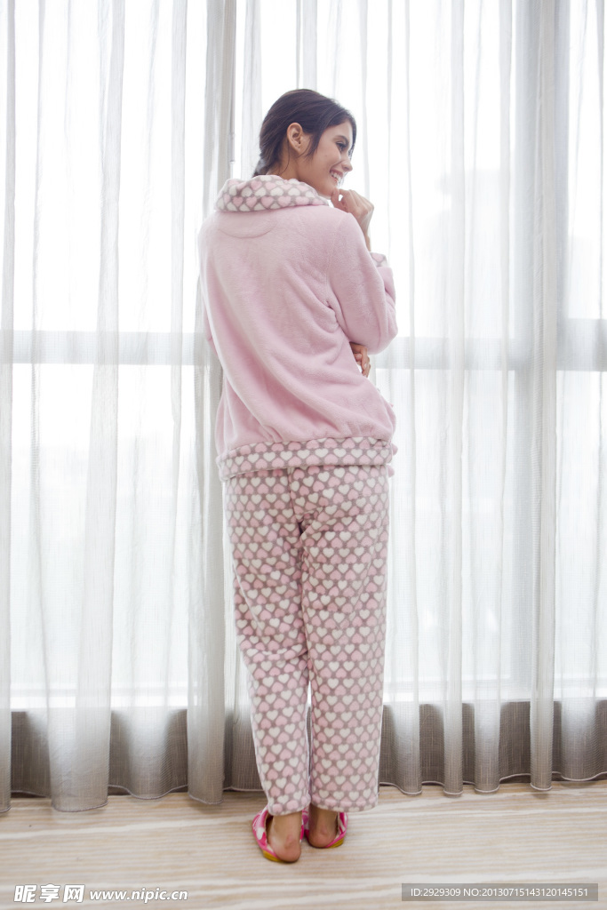 女士睡衣