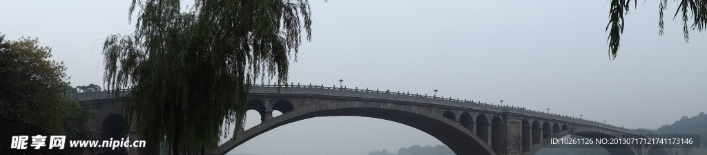 龙门石窟大桥