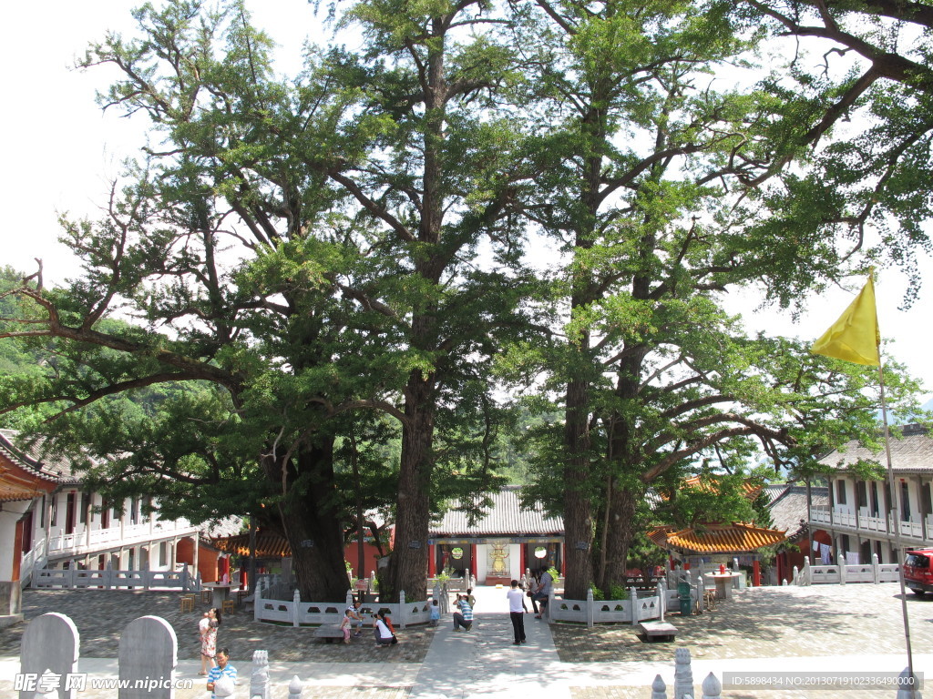 河南鲁山文殊寺