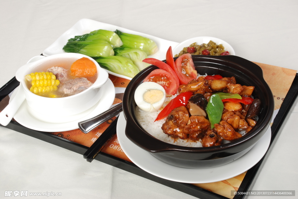 滑鸡煲仔饭