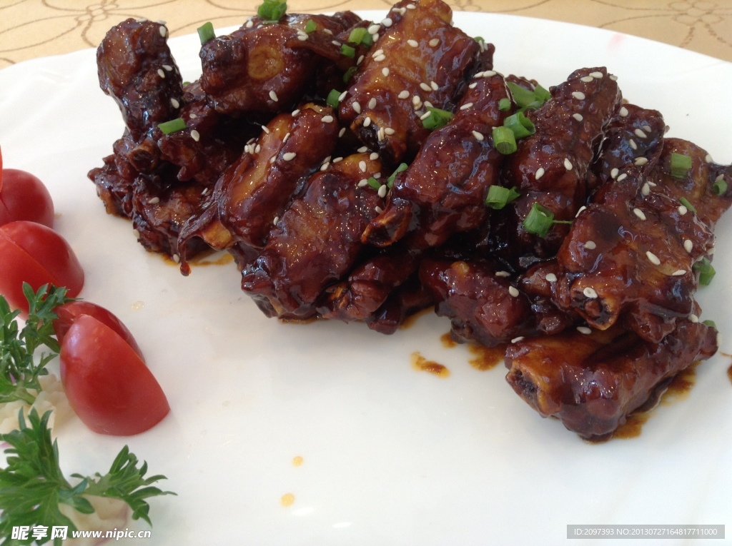 酥香可乐排骨