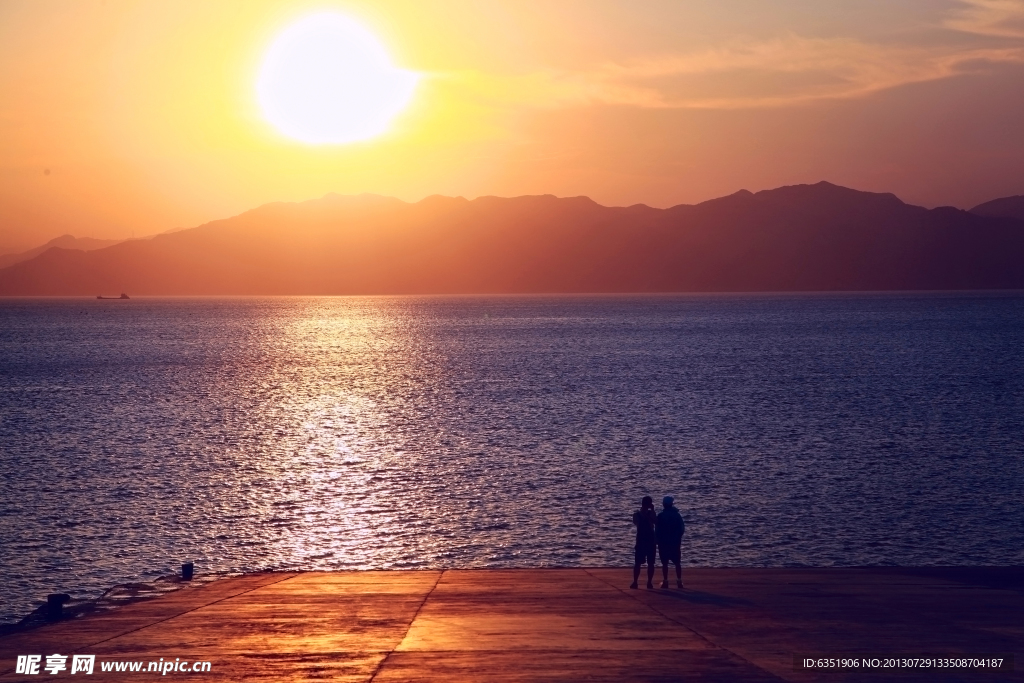 大海夕阳黄昏美景