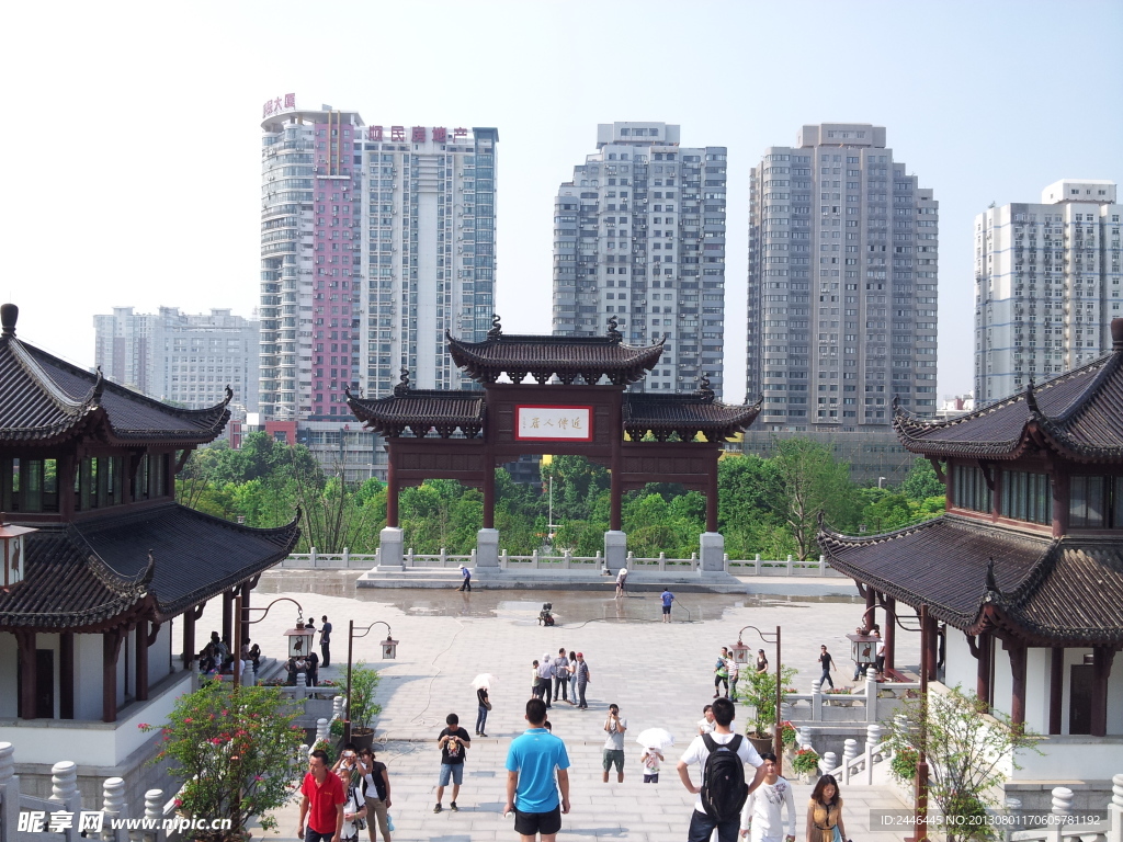 对比