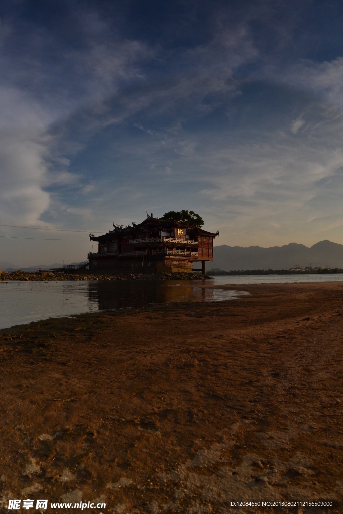 福州水上的金山寺