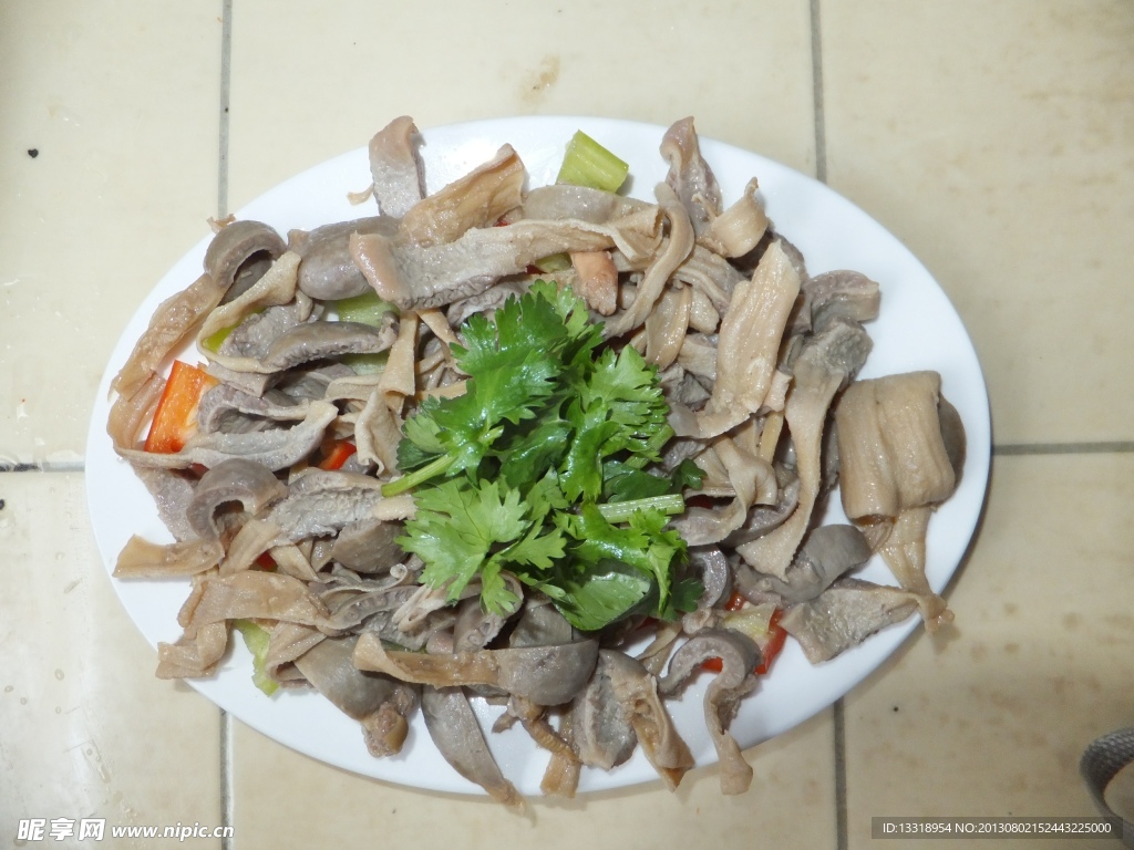 凉拌鸡肚