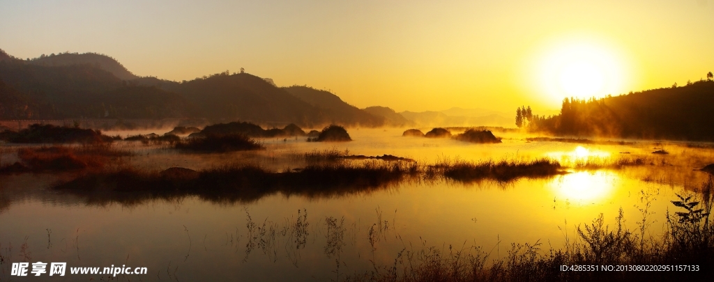 金黄晚景