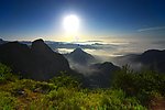 阳光山峰
