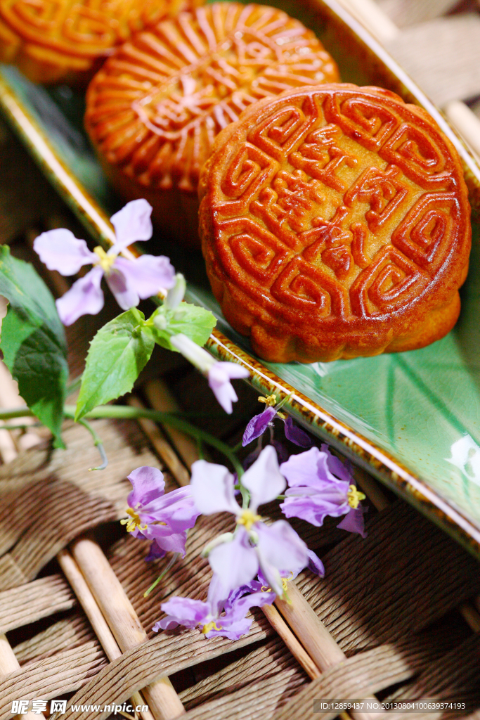 中秋月饼高清图片