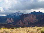 戈壁山峰