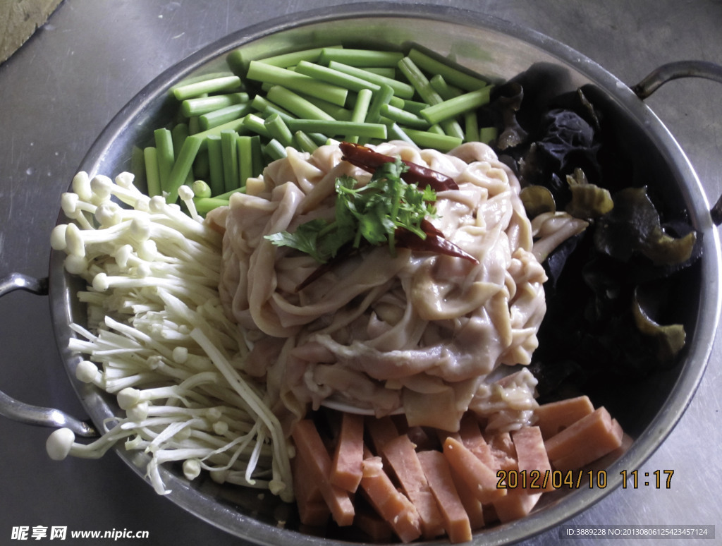 干锅鸭肠