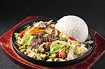 铁板蔬菜牛肉饭