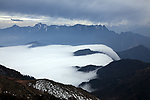云层山脉