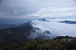 山峰浮云