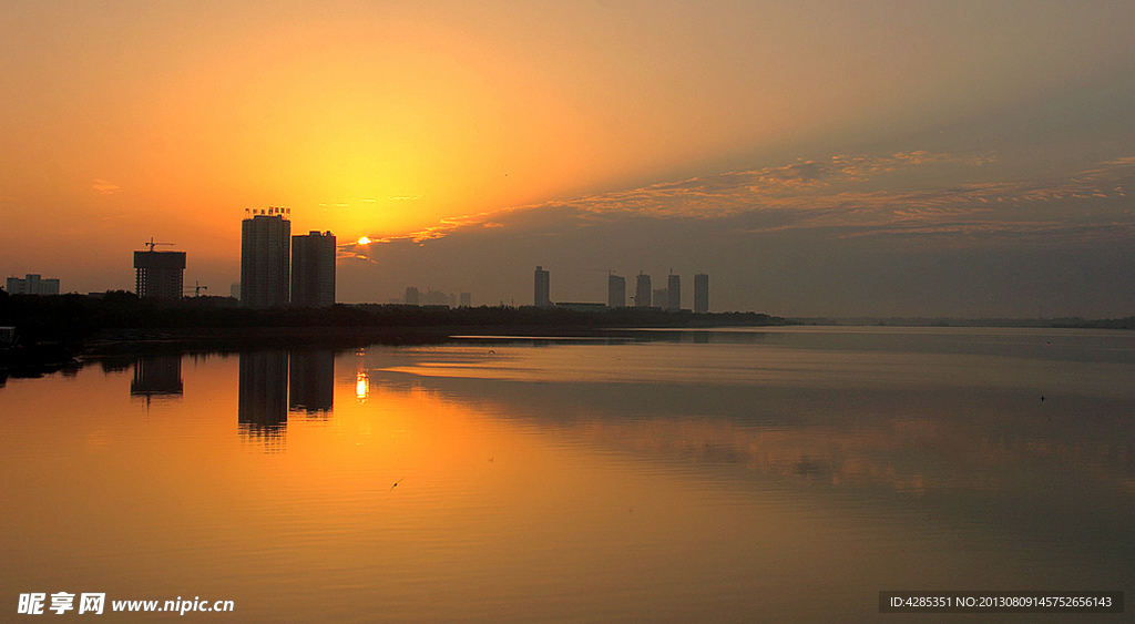 夕阳城市