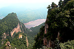 山峰河流