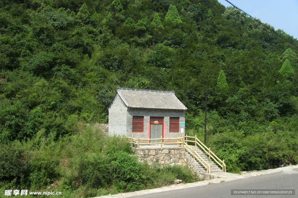 山村寺庙