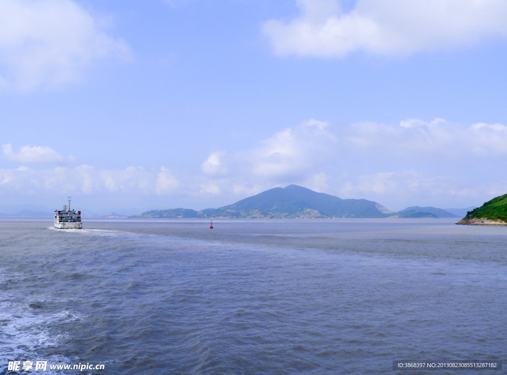 船行大海