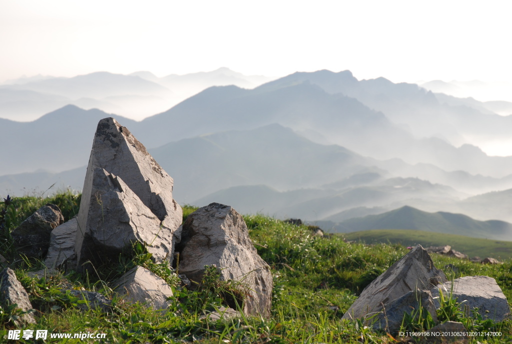 云海山峰