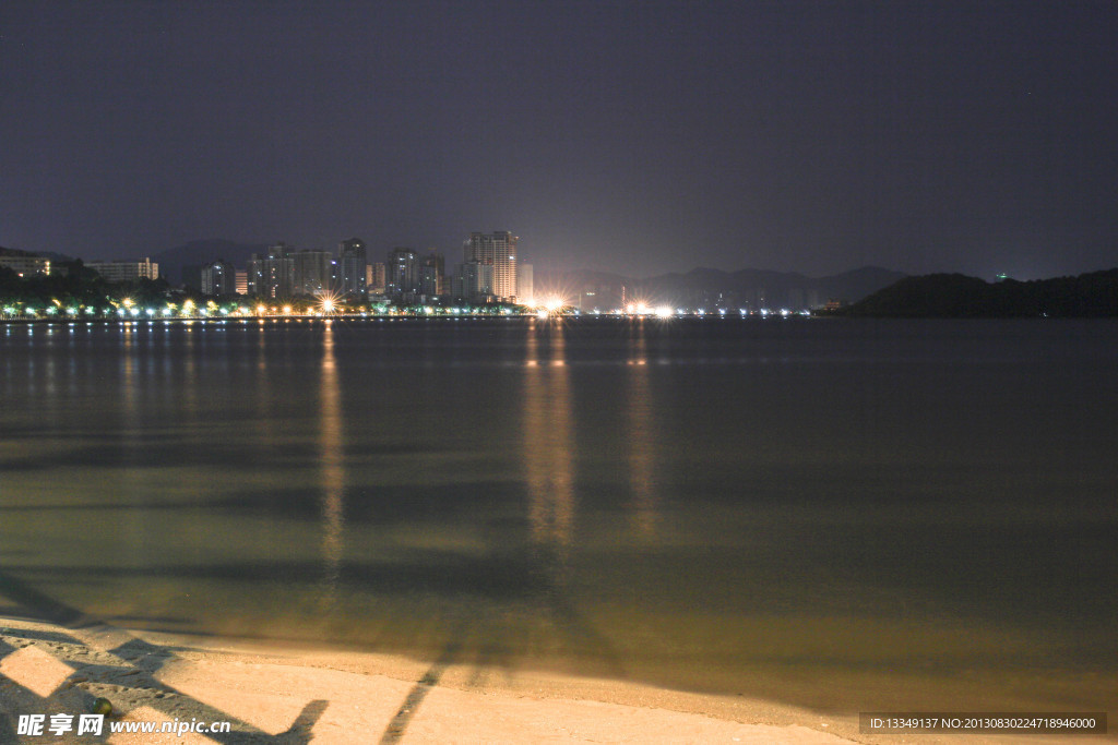 椰韵夜景