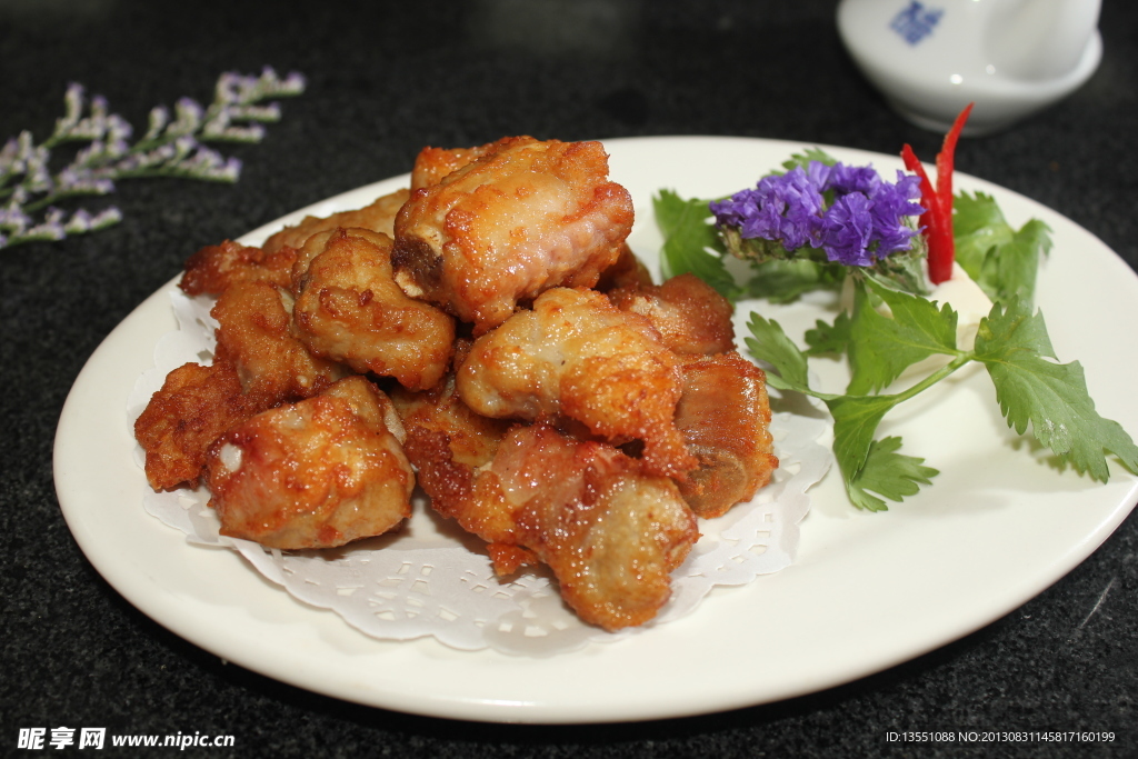 金牌蒜香排骨