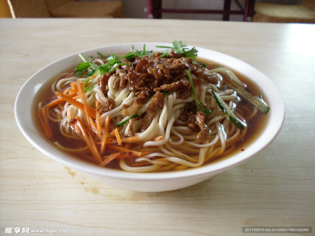 板栗鸡汤怎么做_板栗鸡汤的做法视频_豆果美食