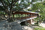 东溪峡谷廊桥