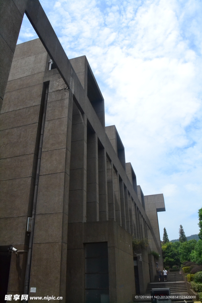 湖南大学院法学楼