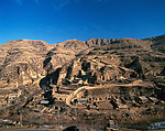 山岩
