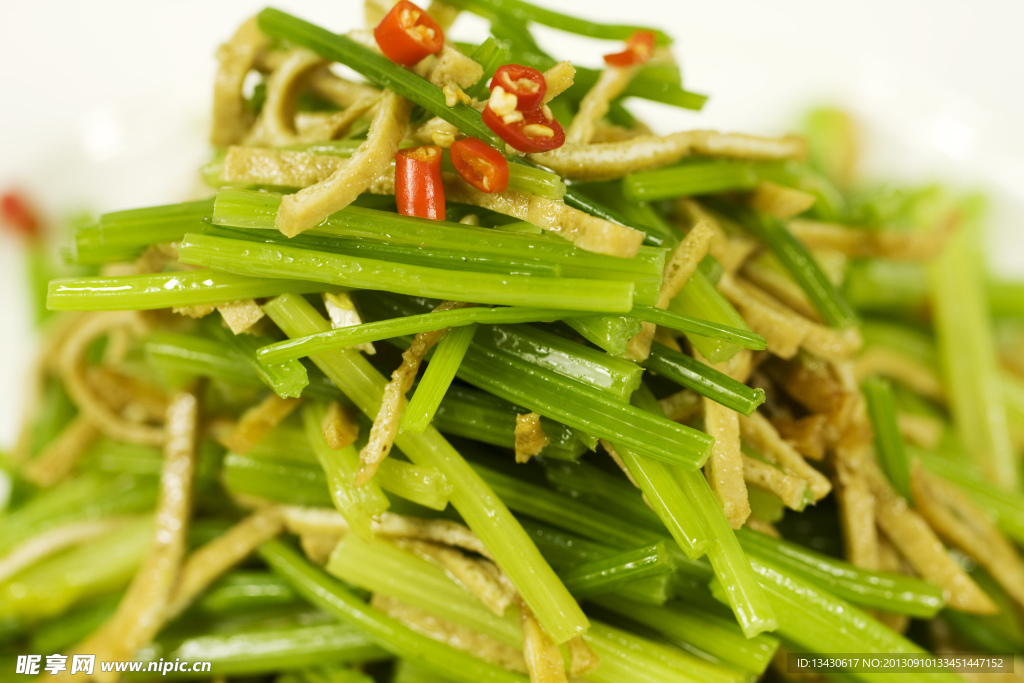 土芹豆腐丝