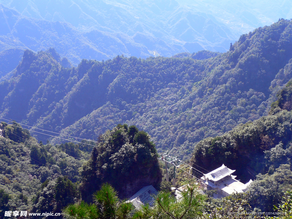 山峦