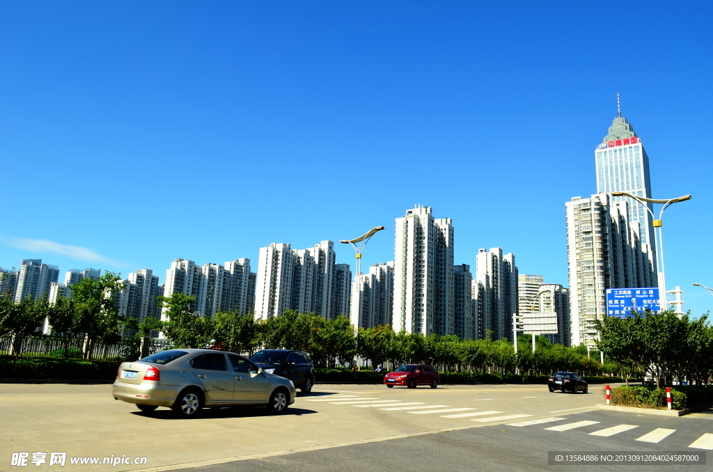 早安 城