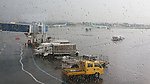 雨天机场