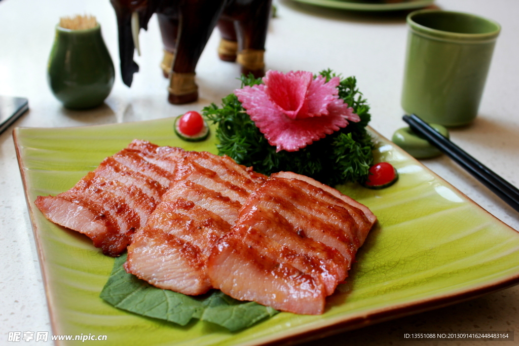 金牌炭烧猪劲肉