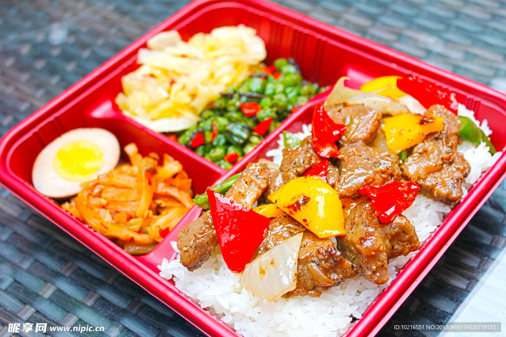 盒饭