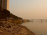 河堤