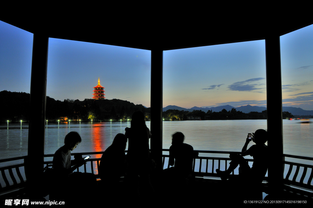 西湖夏日