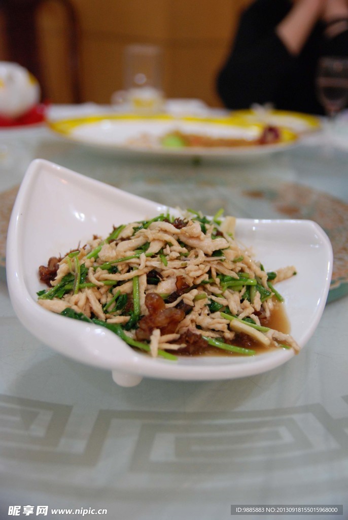 香菜炒肉