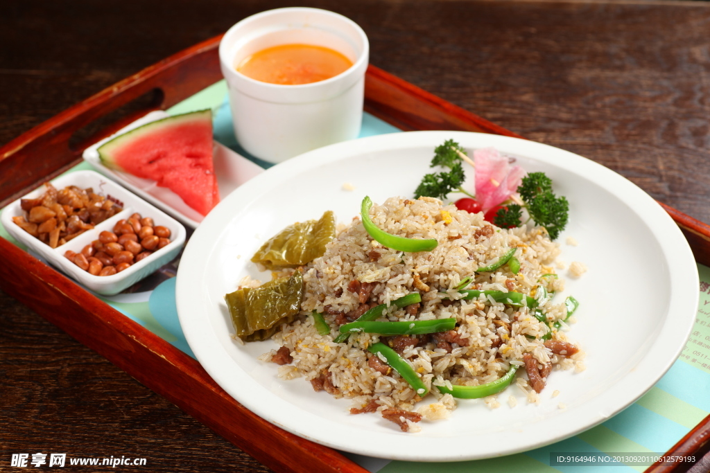 牛肉炒饭简餐