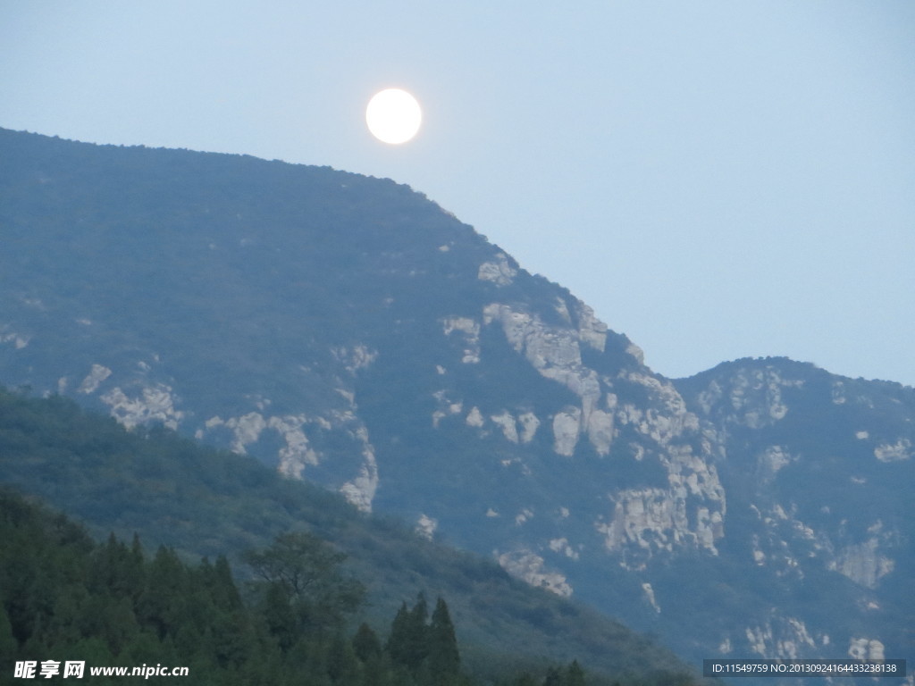 嵩山明月